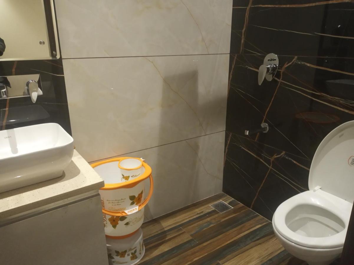 Hotel Blossom Inn Αμριτσάρ Εξωτερικό φωτογραφία